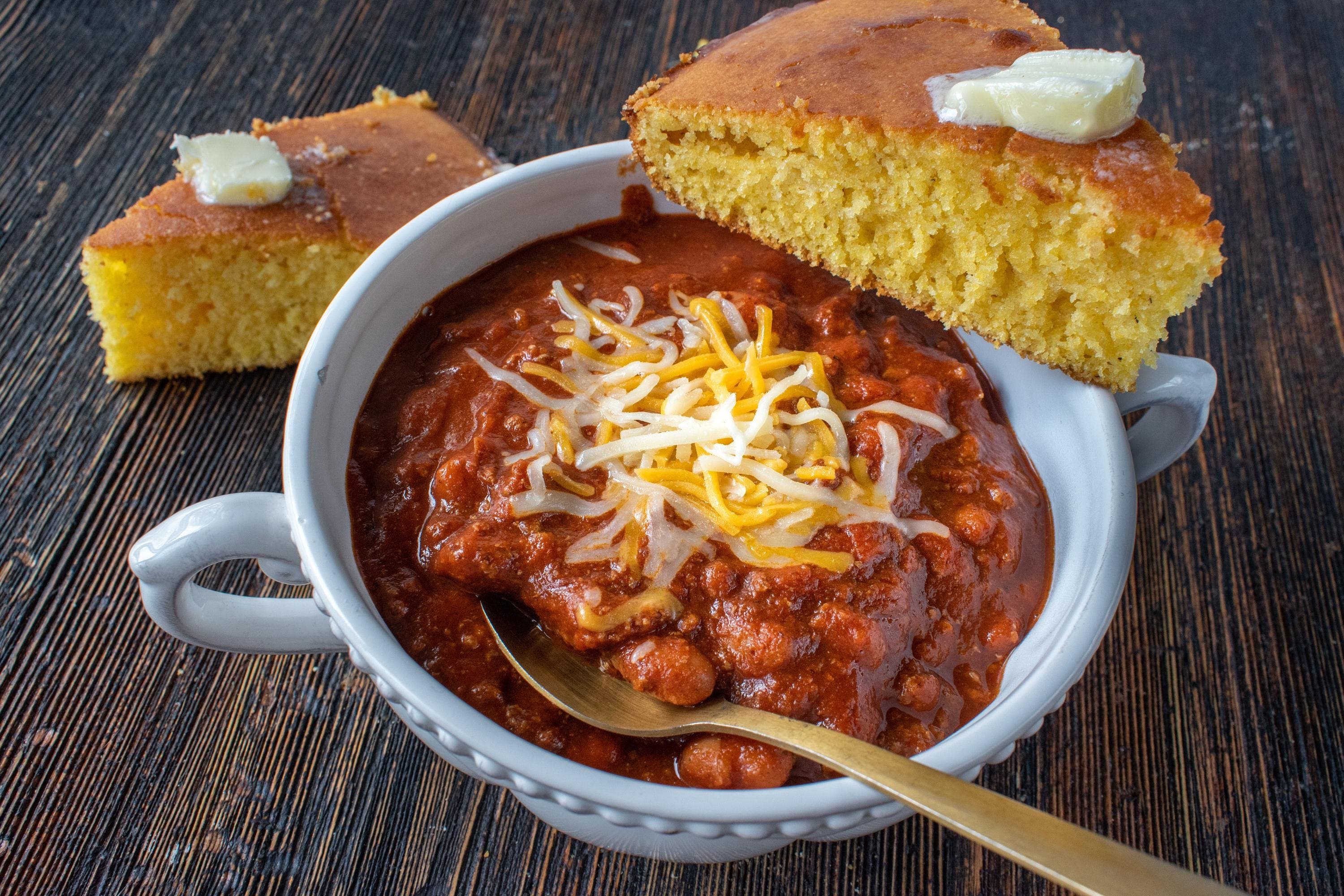 Handcrafted Chili & Stone Ground Cornbread Mix product image